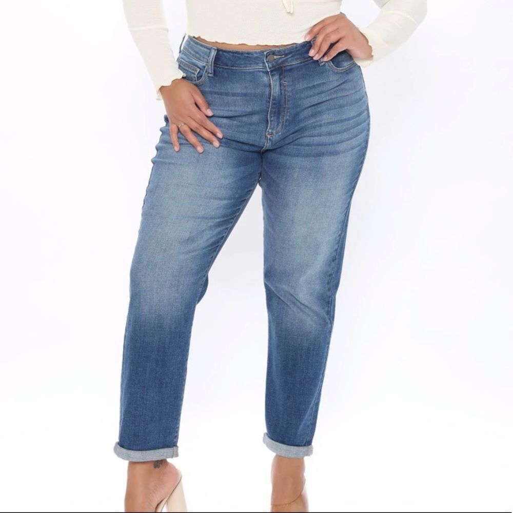 High Rise Boyfriend Jeans Medium Blue Wash SIZE USA 16